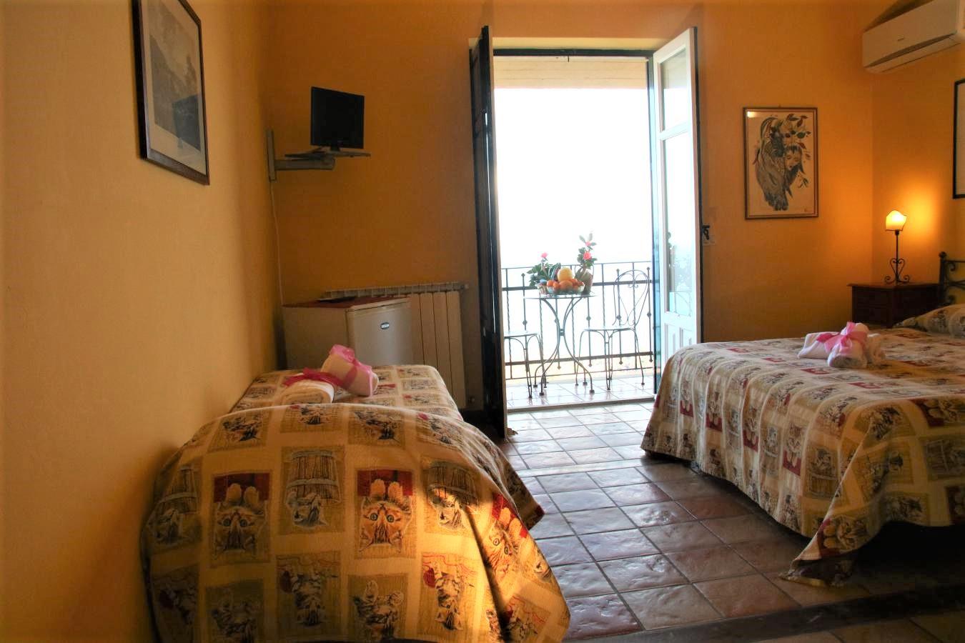 Agriturismo Santa Margherita Gioiosa Marea Exteriör bild