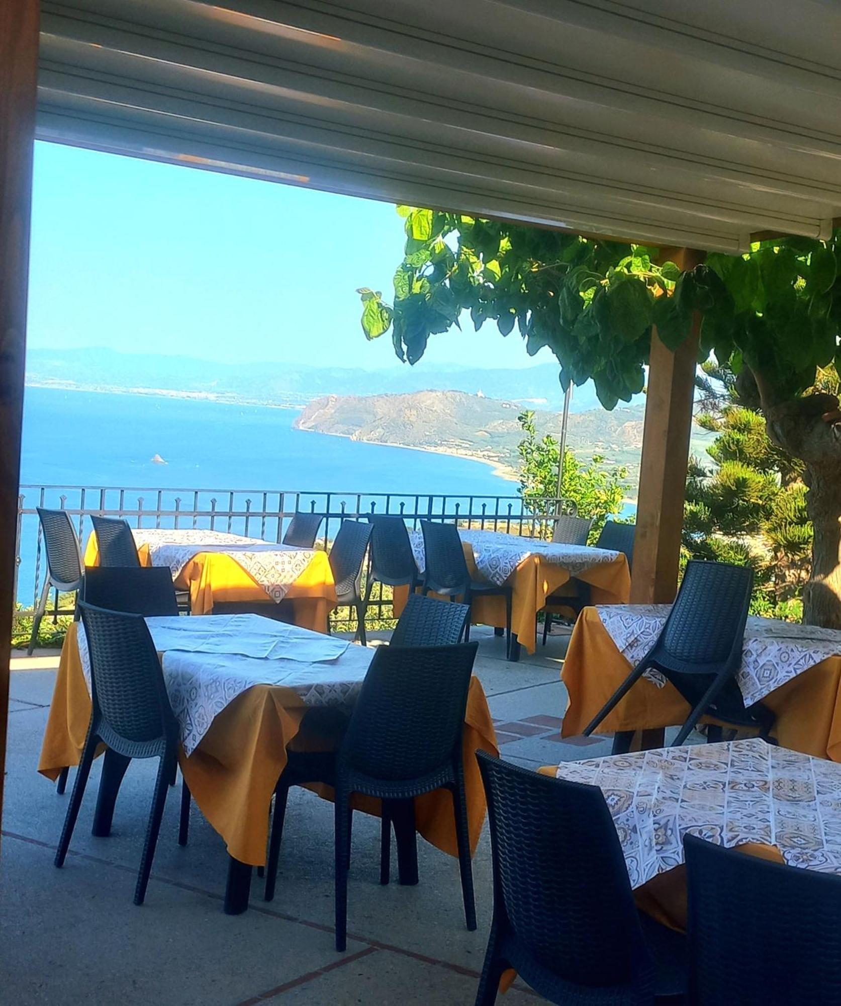 Agriturismo Santa Margherita Gioiosa Marea Exteriör bild