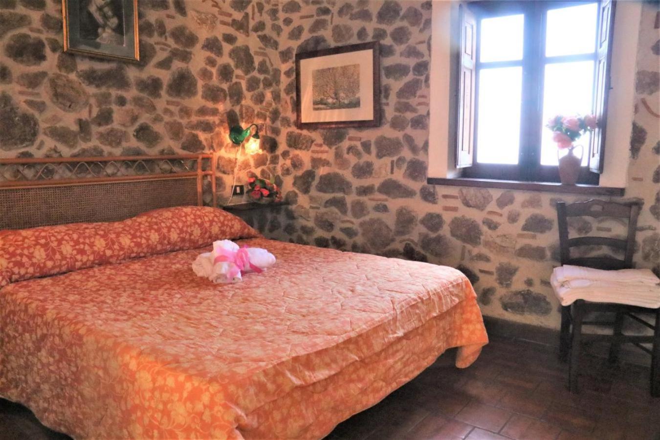 Agriturismo Santa Margherita Gioiosa Marea Exteriör bild